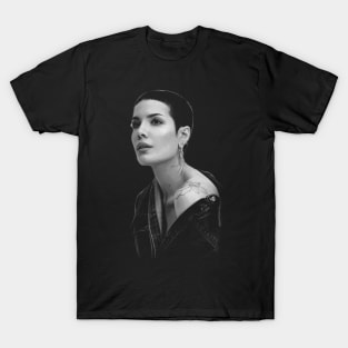 Halseys Hues Dive into Style with Iconic Singer-Inspired Wardrobe Staples T-Shirt